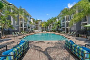 Modern Stay 1 Mile to USF Pool Gym